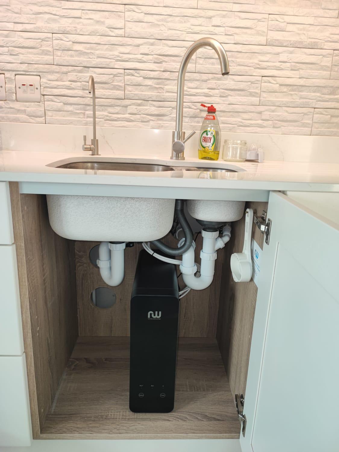 ArkkZ reverse osmosis filter delivering fresh, contaminant-free water across UK & Ireland.