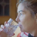 Customer picture reviewing renewell water filter company