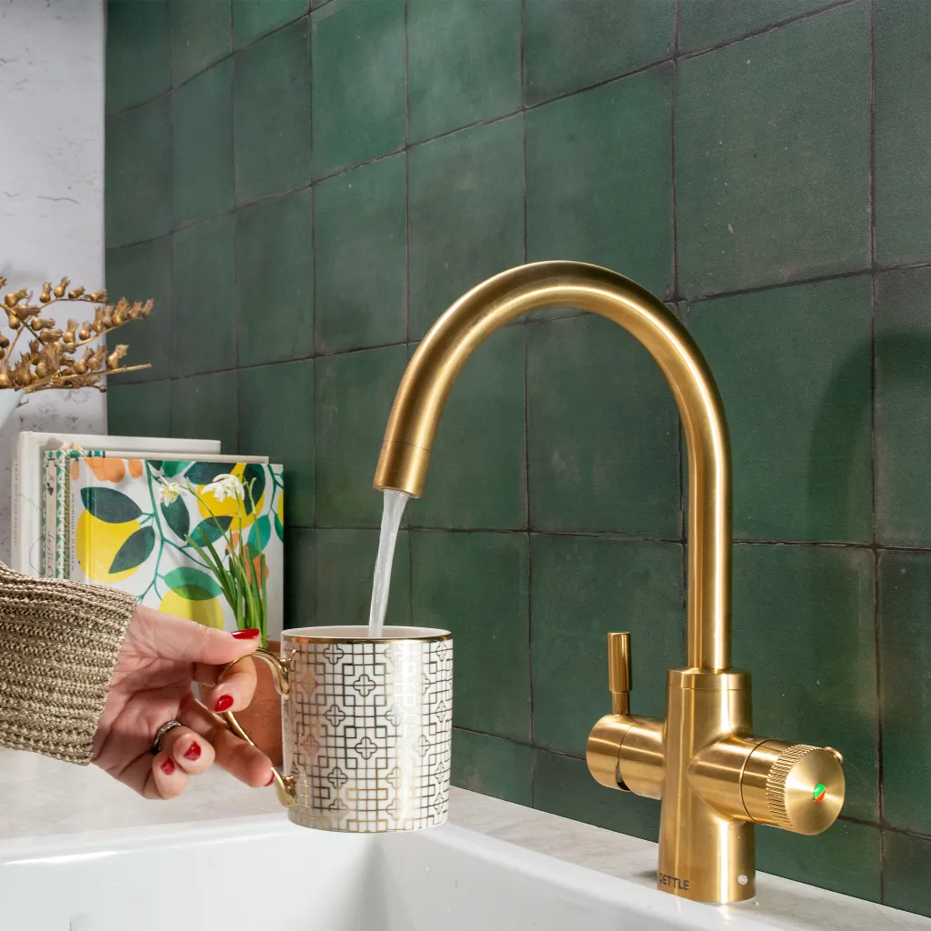 Original Gold RS Lifestyle 3.webp