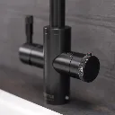 Signature Modern Black detail.webp